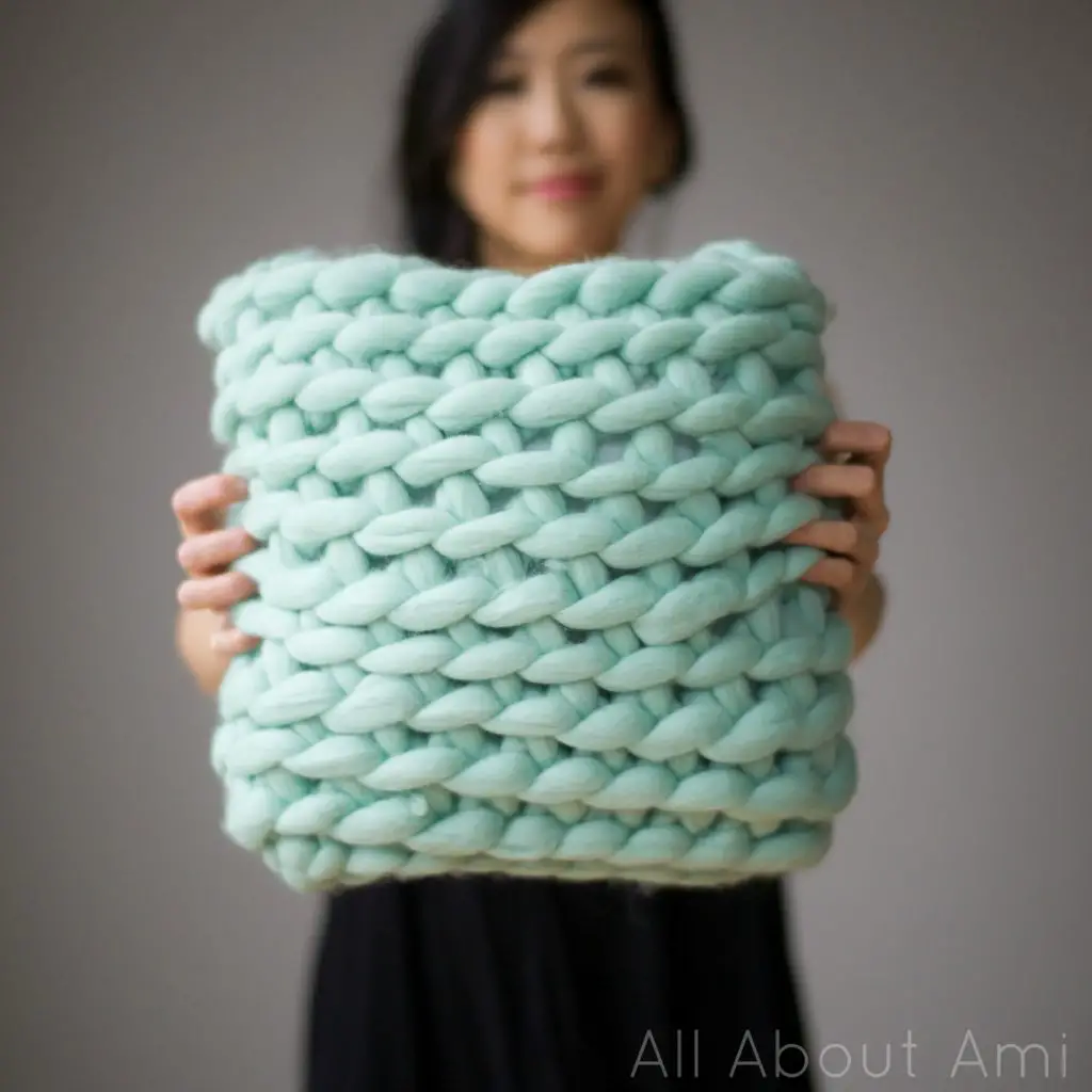 extreme crochet cushion