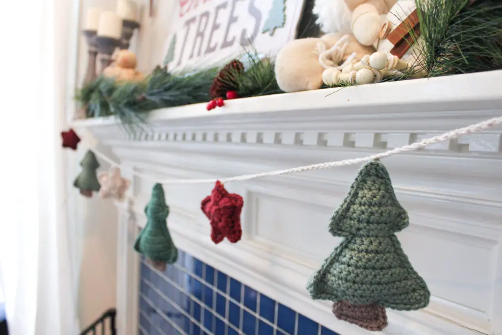 Finished Crochet Christmas Garland