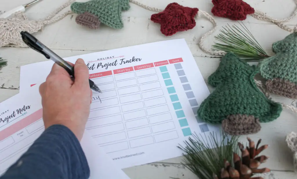 Holiday Crochet Project Tracker