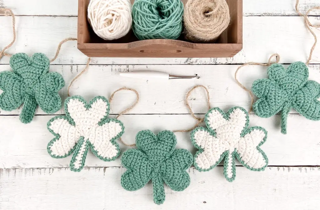 Crochet Shamrock Garlands Free Pattern
