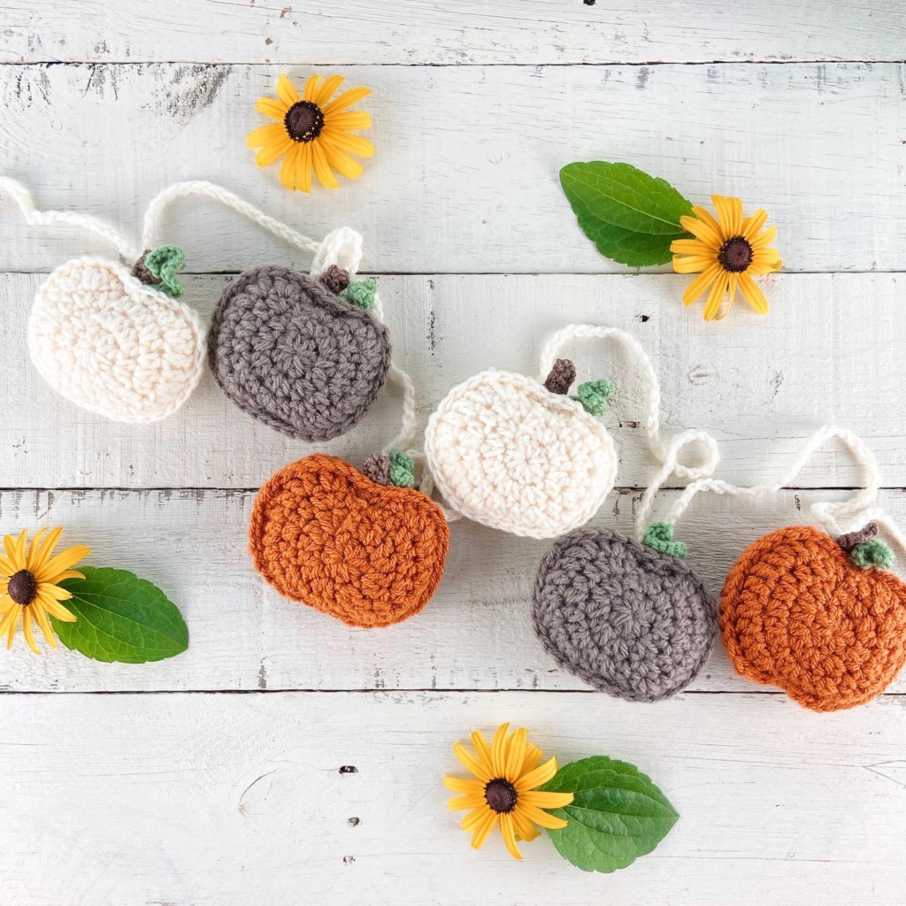 Fall Crochet Pumpkin Garland