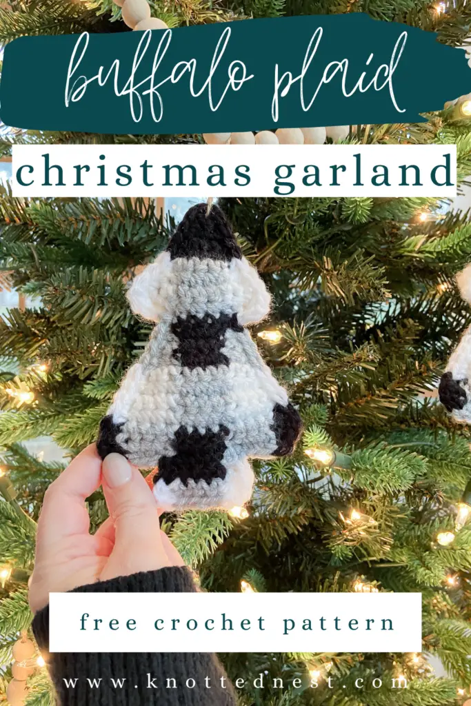Pin image for the Buffalo plaid christmas crochet garland.